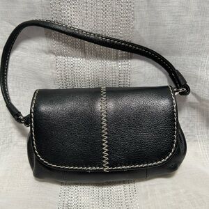 ili New York wristlet